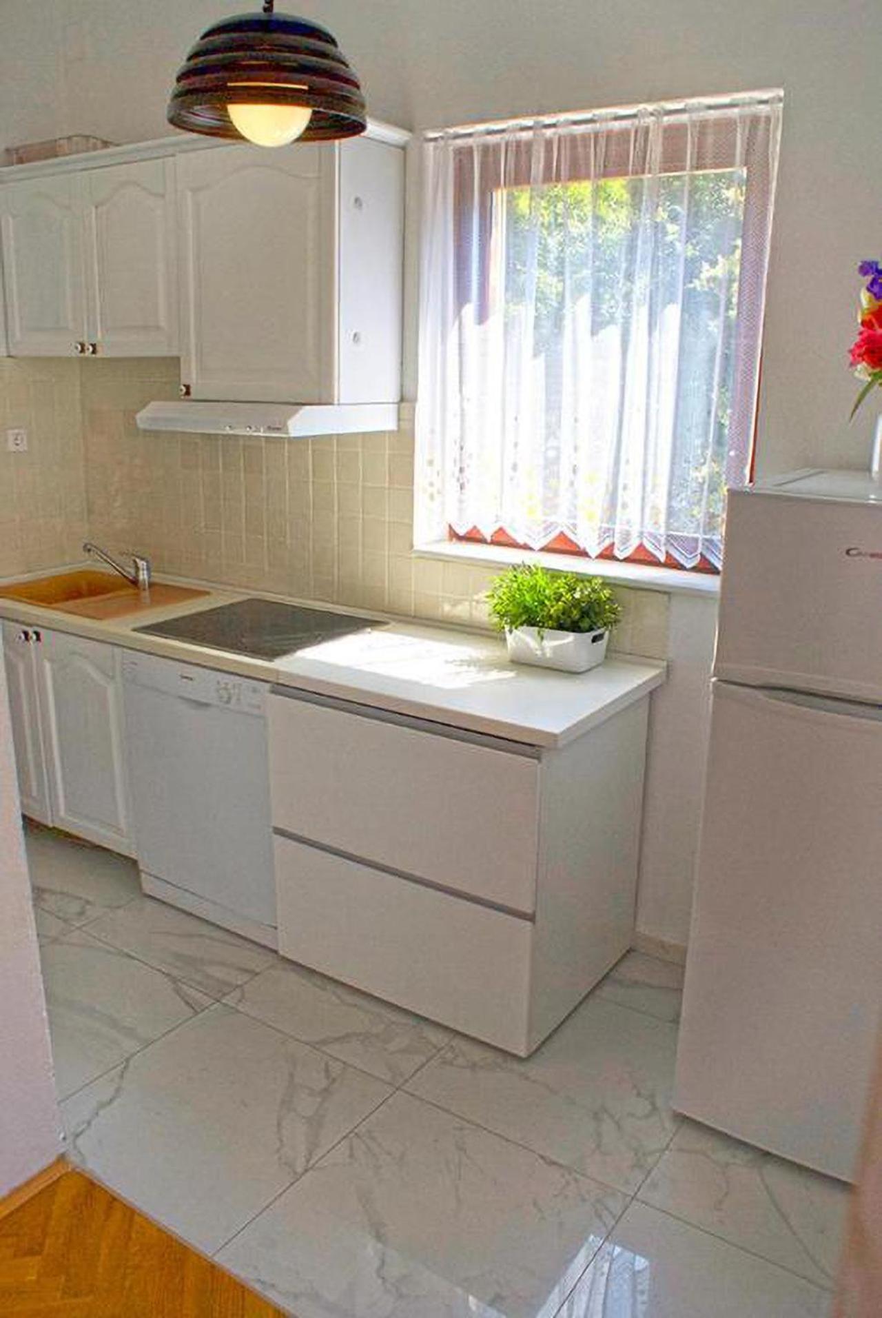 Apartmani Ribarica**** Karlobag Exterior foto