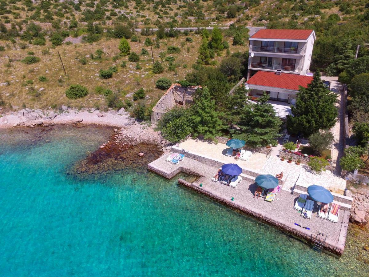 Apartmani Ribarica**** Karlobag Exterior foto