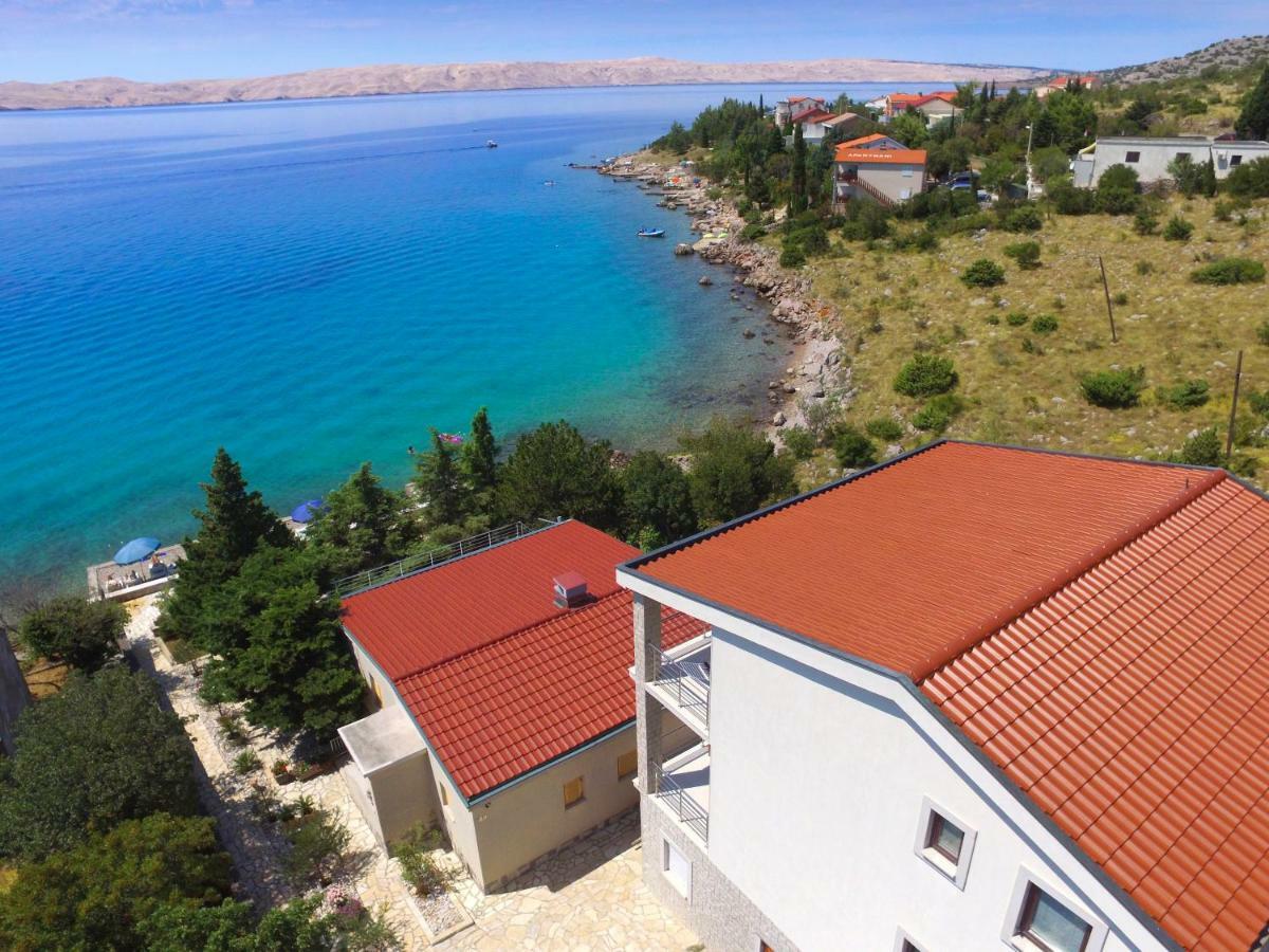 Apartmani Ribarica**** Karlobag Exterior foto